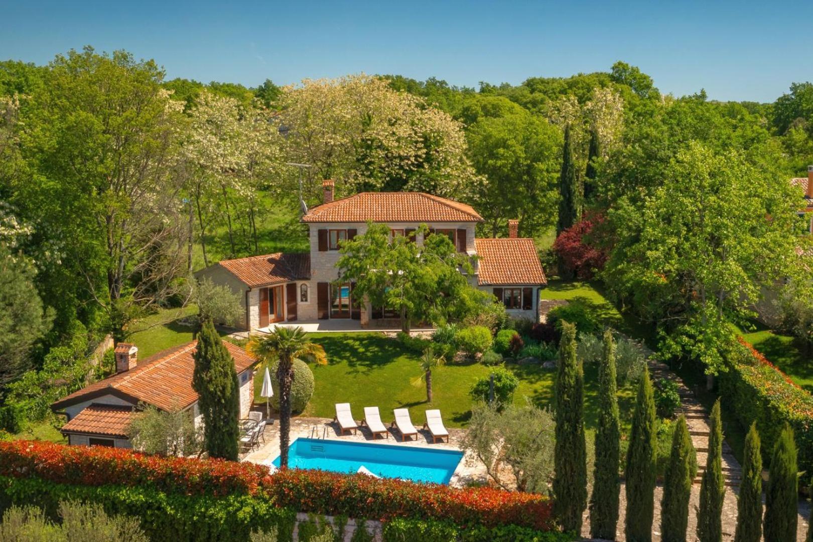 Rustic Villa Cehici With Pool In Sveti Lovrec Jehnici Exterior photo