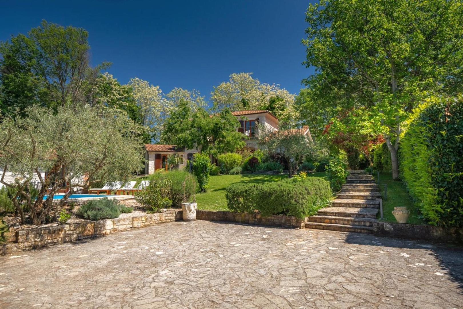 Rustic Villa Cehici With Pool In Sveti Lovrec Jehnici Exterior photo