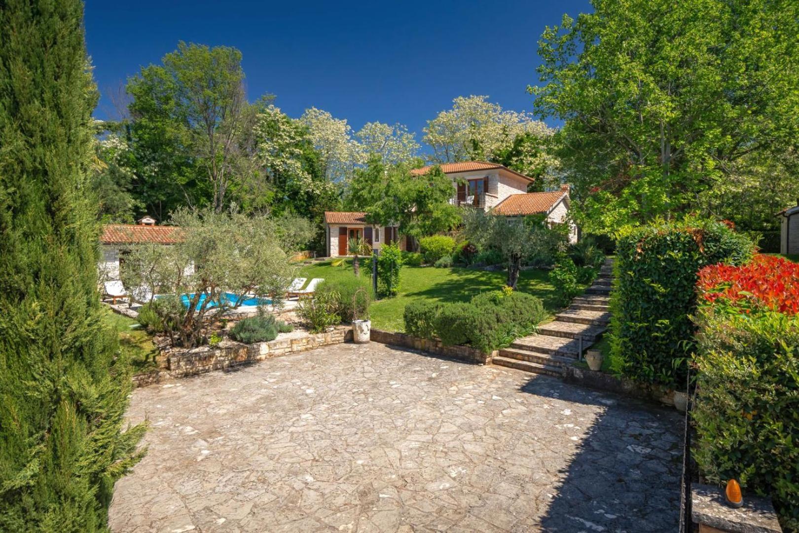 Rustic Villa Cehici With Pool In Sveti Lovrec Jehnici Exterior photo
